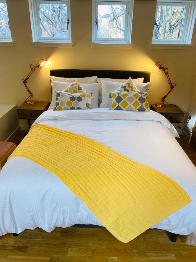 2 Bed 2 Bath With Private Parking Apartman EDI Kültér fotó