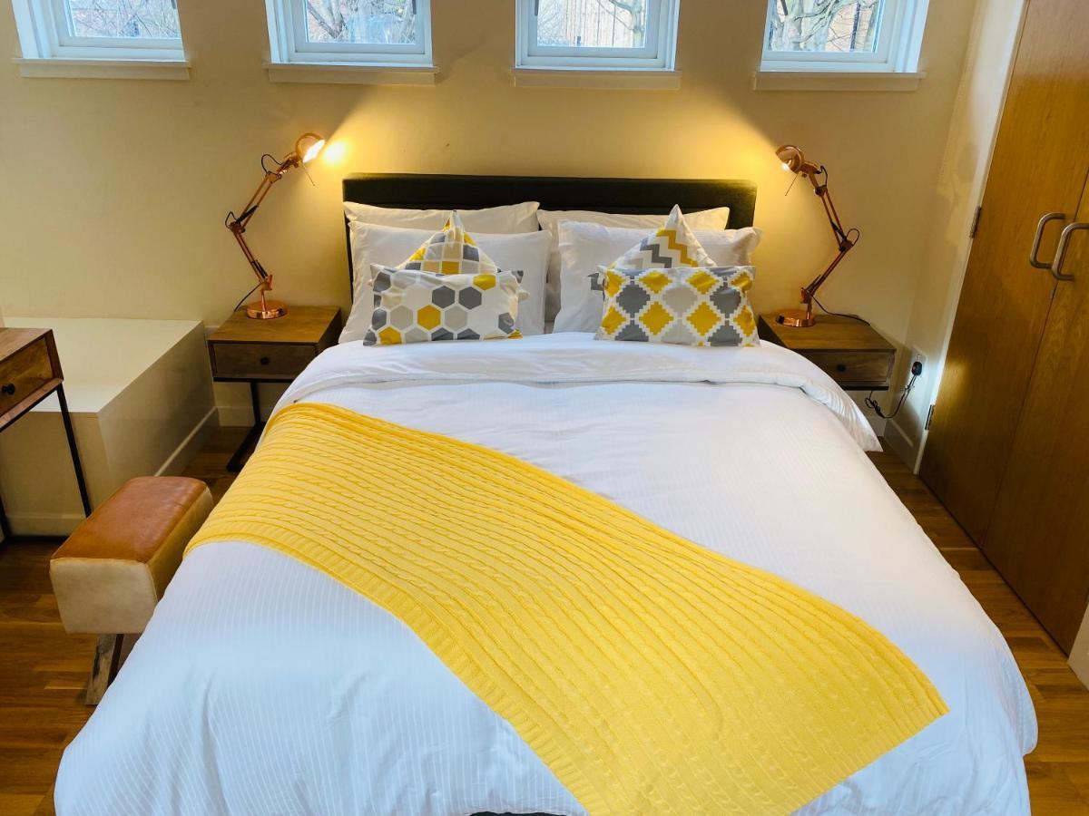 2 Bed 2 Bath With Private Parking Apartman EDI Kültér fotó