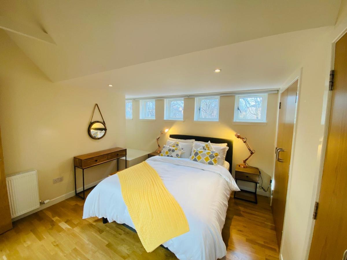 2 Bed 2 Bath With Private Parking Apartman EDI Kültér fotó